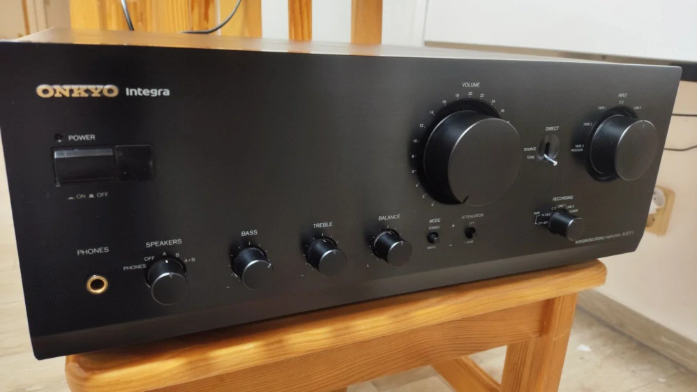 Onkyo Integra A-9711