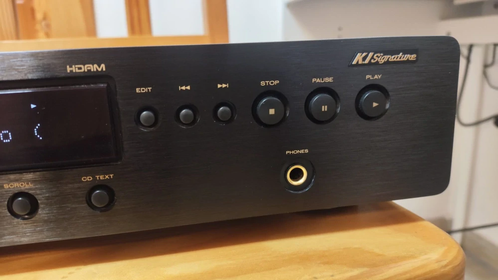 Marantz CD 6000 OSE KI-Signature
