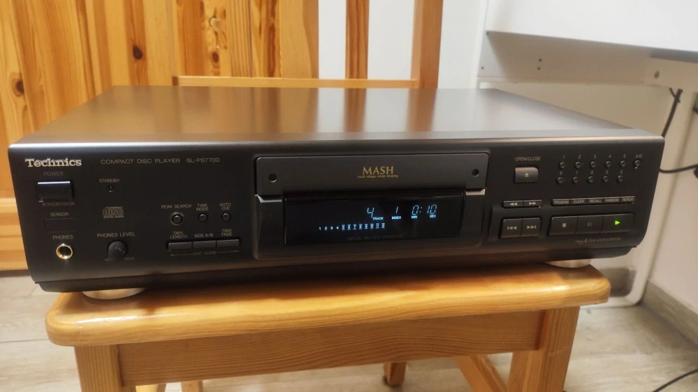 Technics SL-PS770D