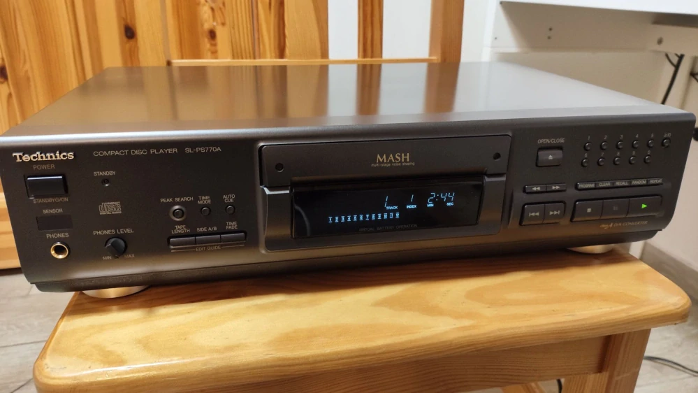 Technics SL-PS770A
