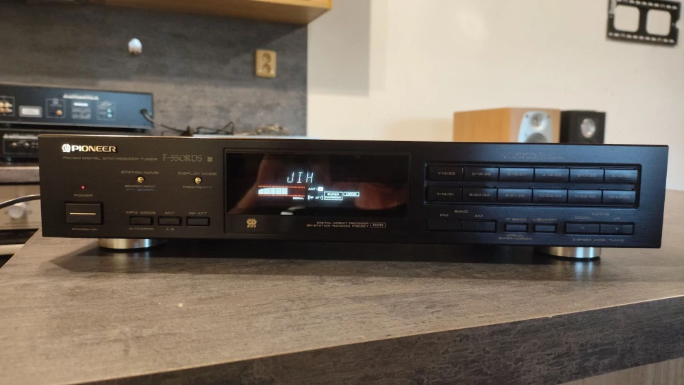 Pioneer F-550RDS