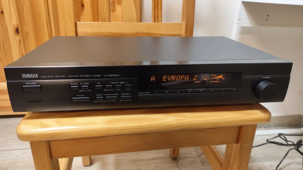 Yamaha TX-680RDS