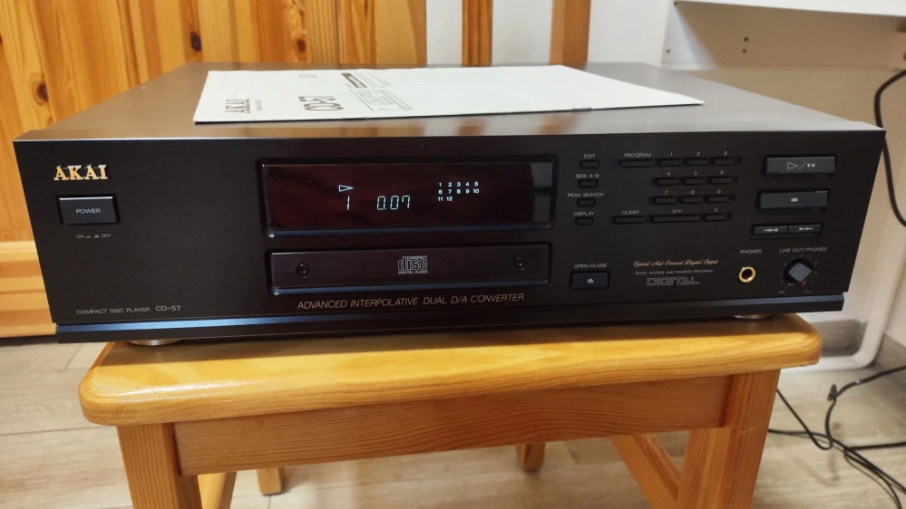 AKAI CD-57