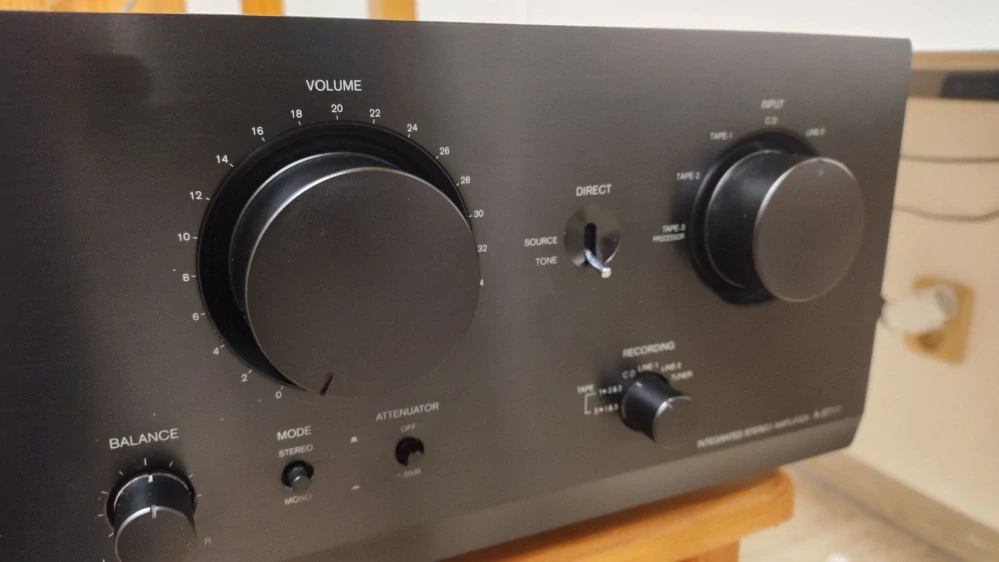 Onkyo Integra A-9711