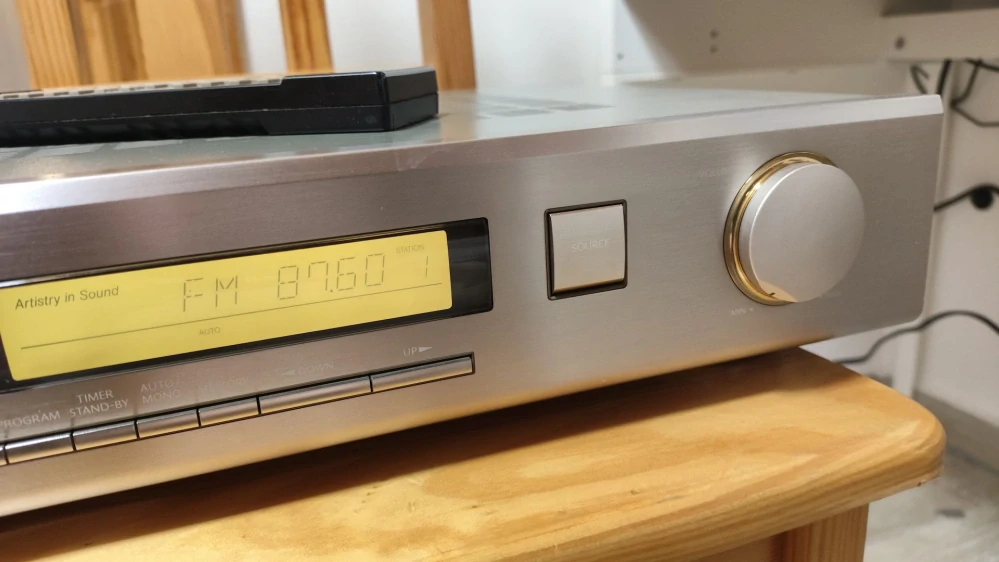 Onkyo R-100