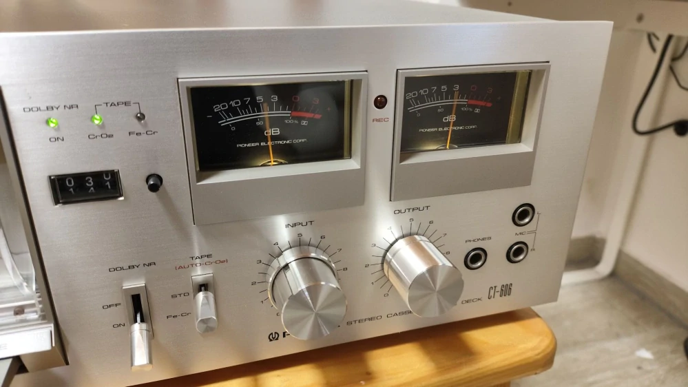Pioneer CT-606