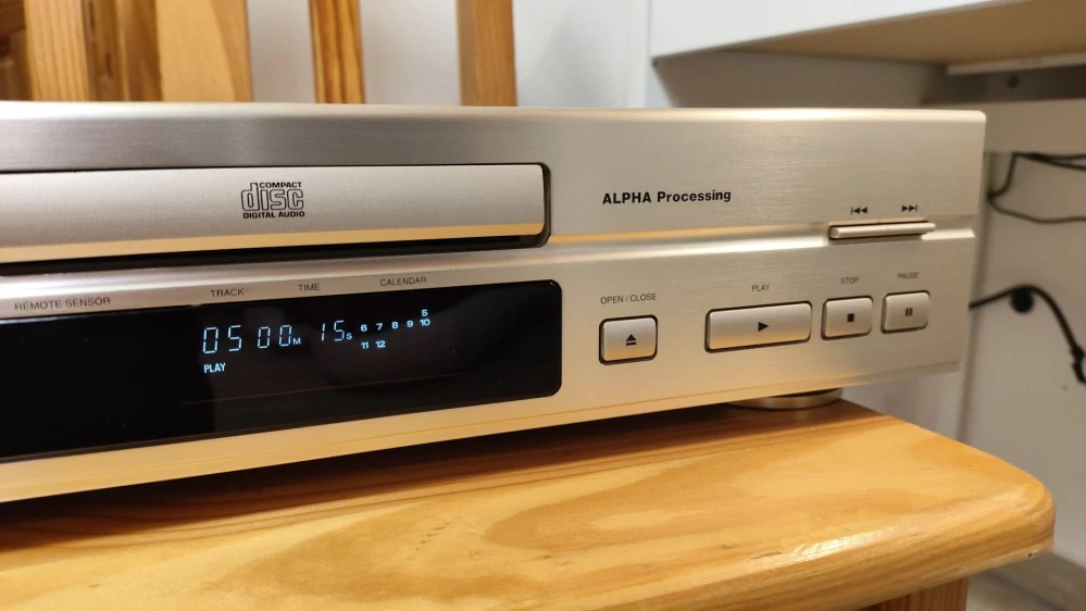 Denon DCD-735