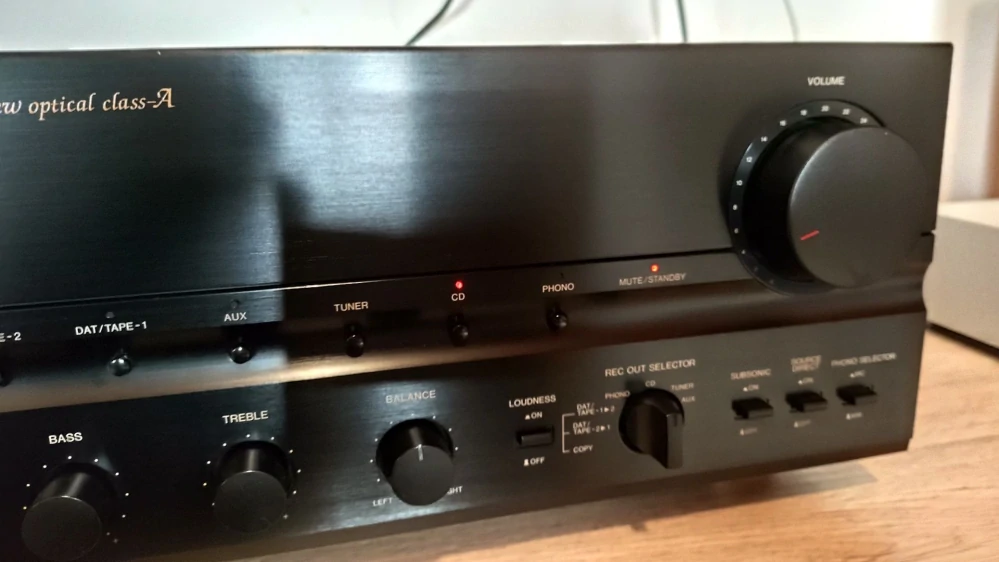 Denon PMA-880R (Top stav)