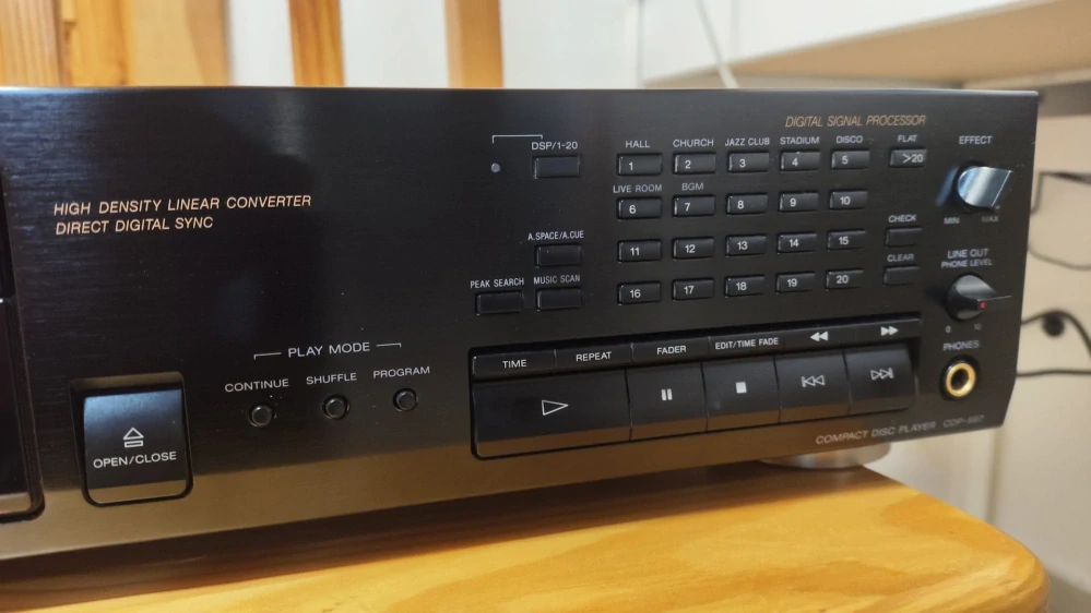 Sony CDP-897