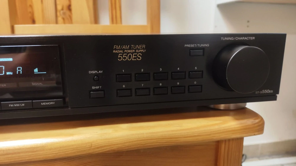 Sony ST-S550ES
