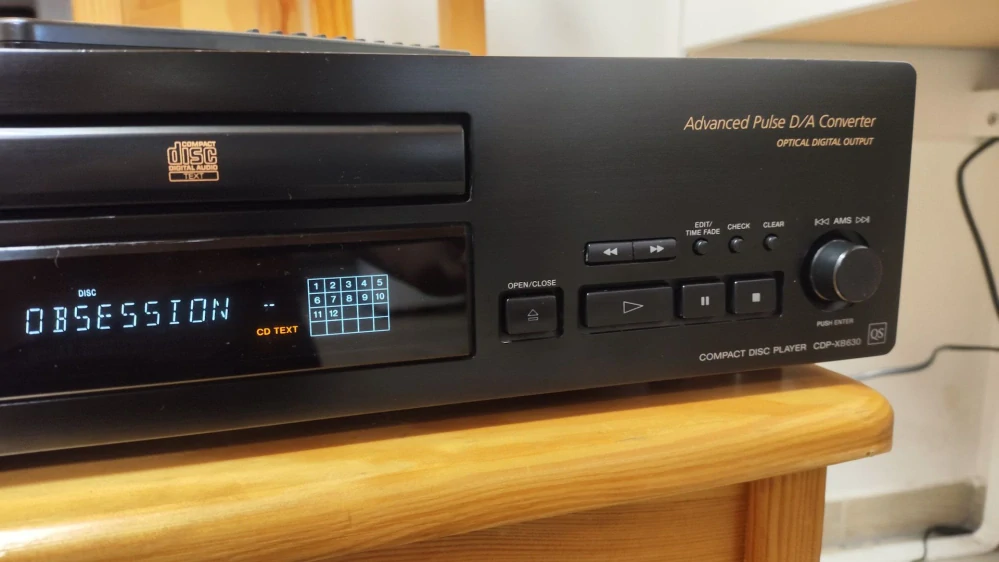Sony CDP-XB630QS