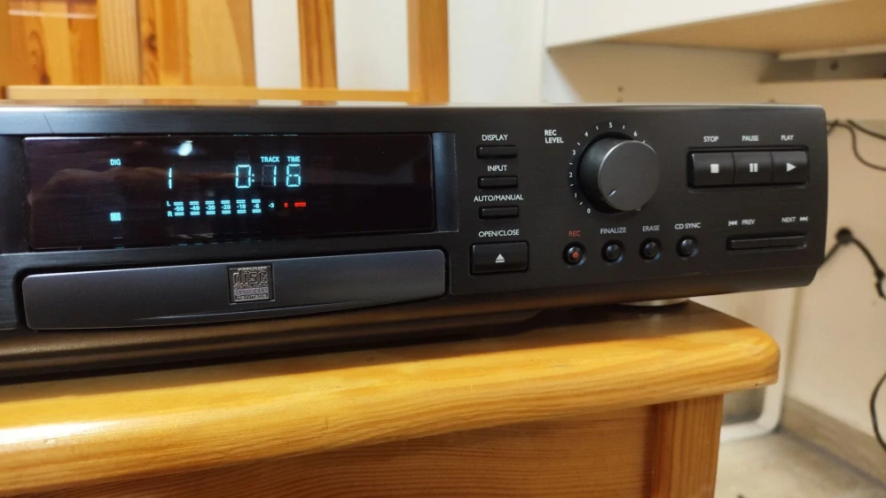 Philips CDR880