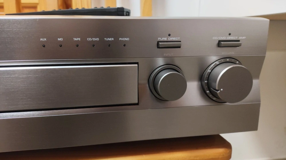 Yamaha AX-496 – Špičkový stereo zesilovač