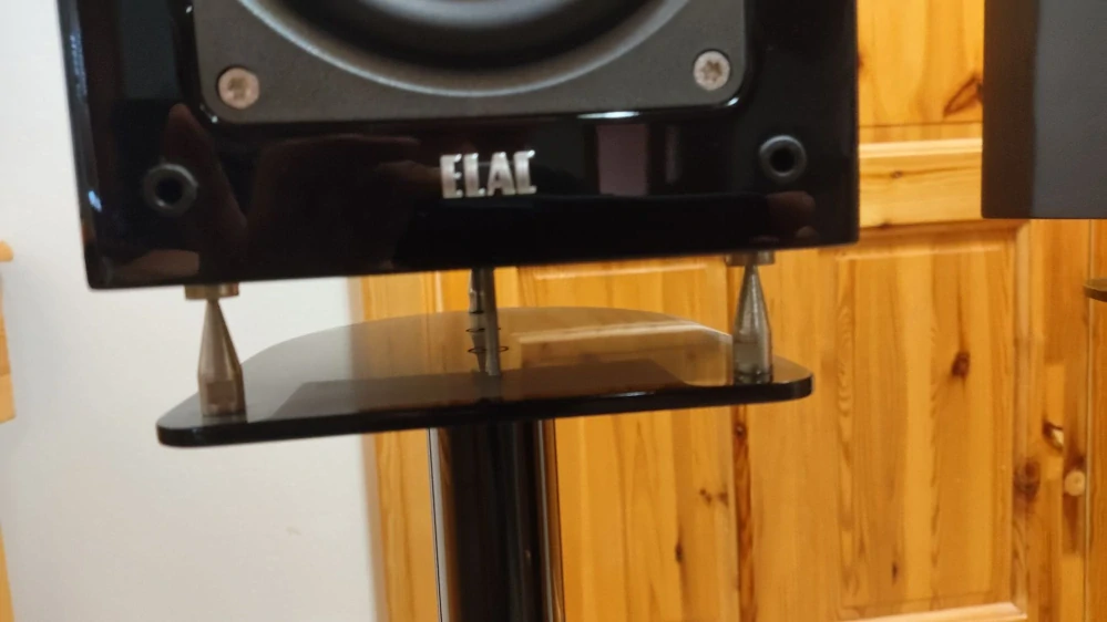 ELAC BS 203 Anniversary Edition (SW H) + originální stojany LS 70