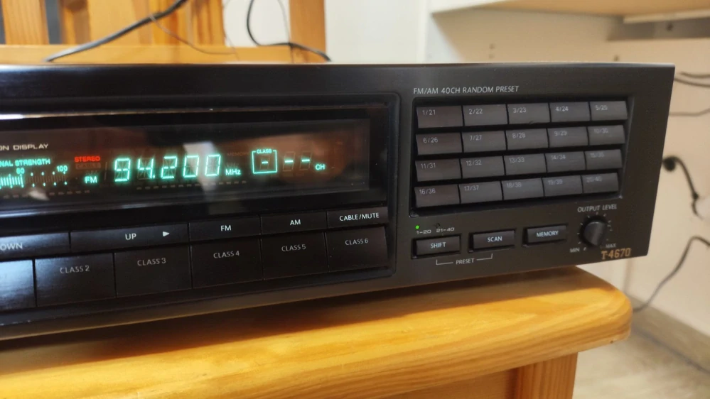 Onkyo Integra T-4670