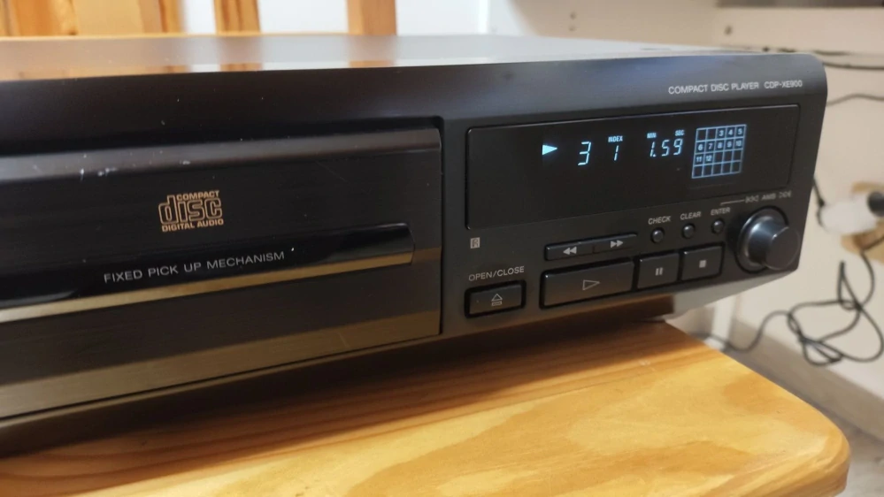 Sony CDP-XE900