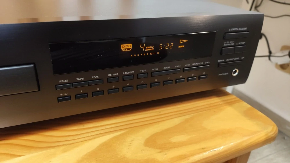 Yamaha CDX-570