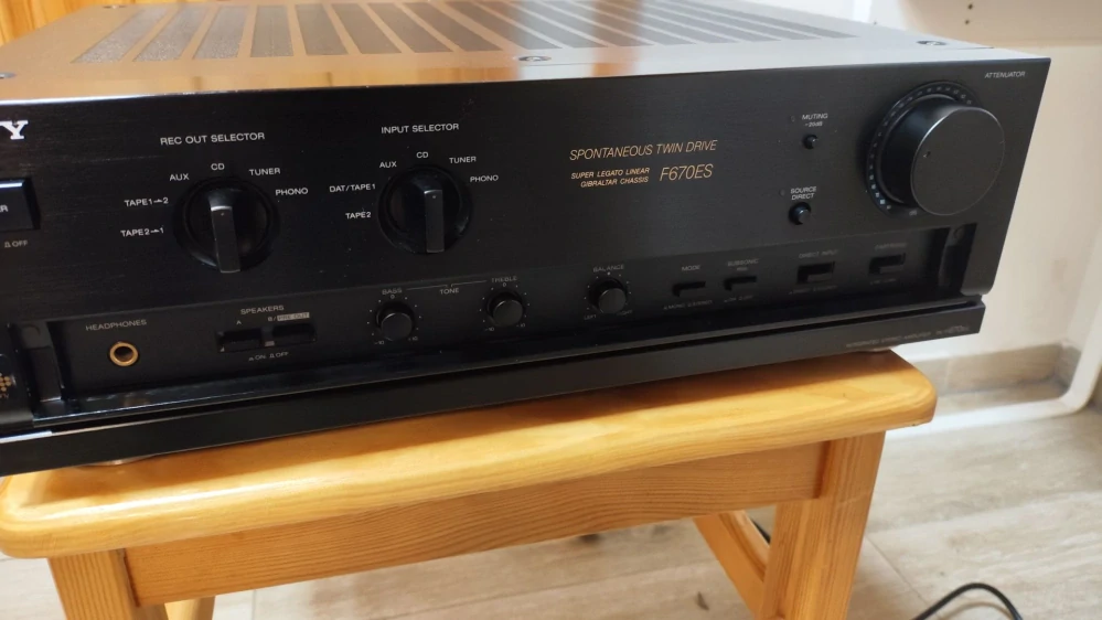 Sony TA-F670ES