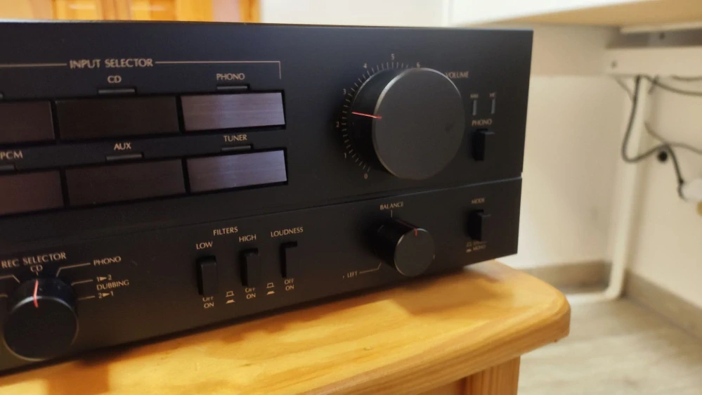 Sansui AU-G33X