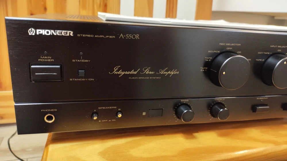 Pioneer A-550R