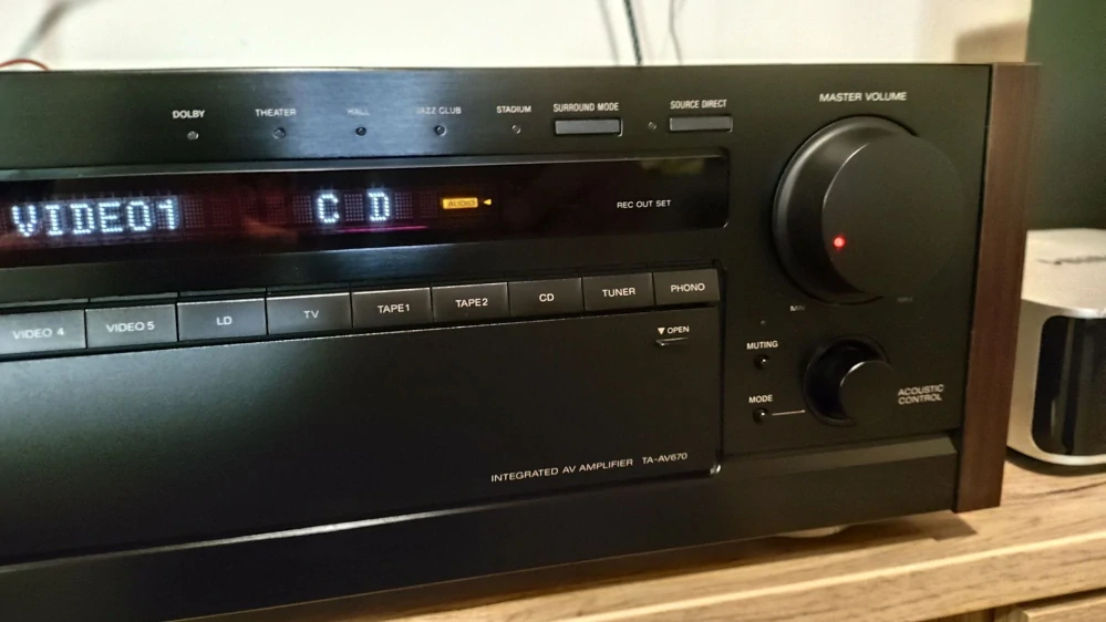 Sony TA-AV670