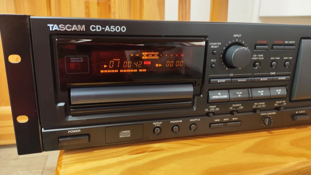 TASCAM CD-A500