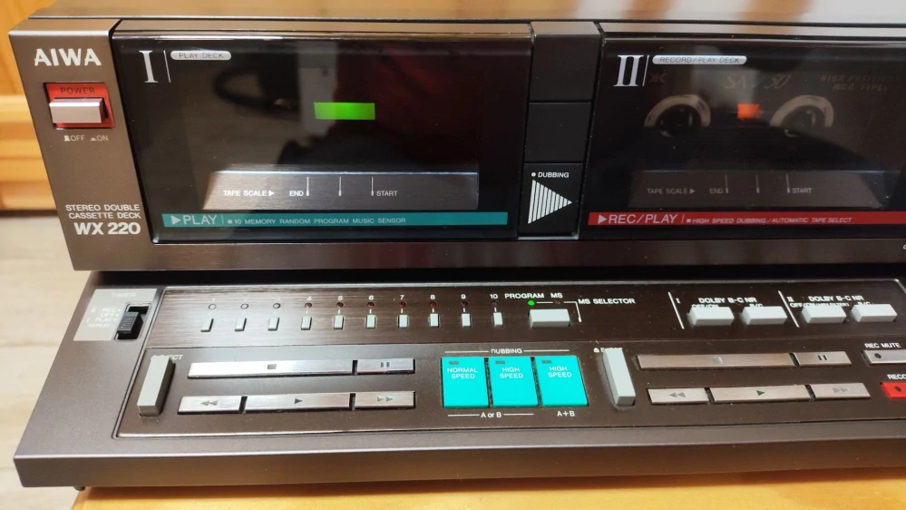 Aiwa AD-WX220