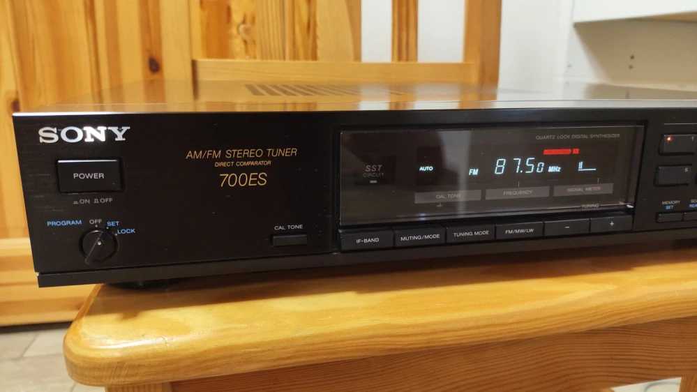 Sony ST-S700ES