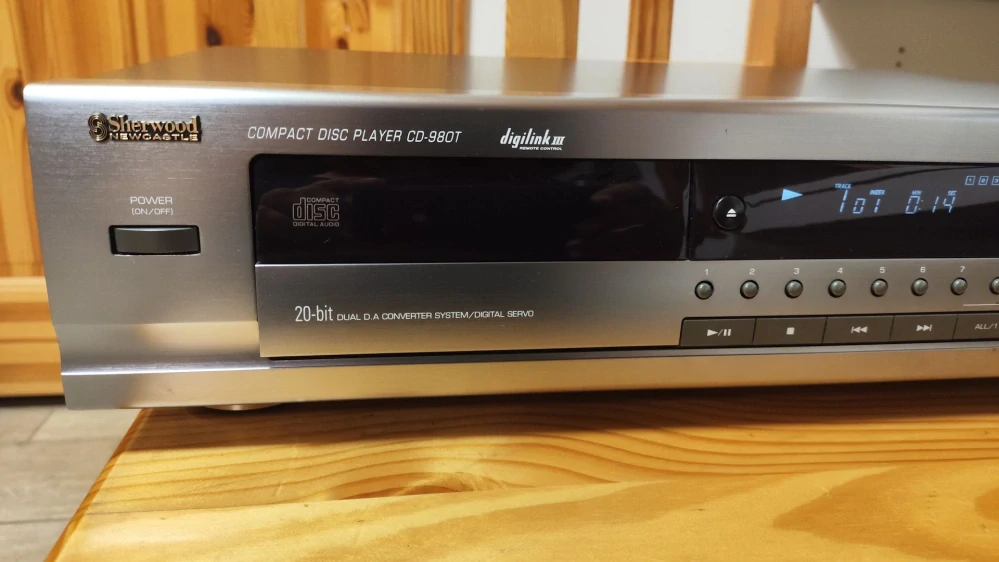 Sherwood Newcastle CD-980T