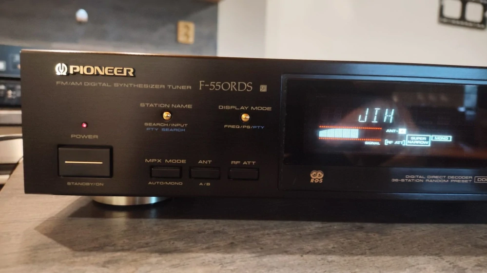 Pioneer F-550RDS