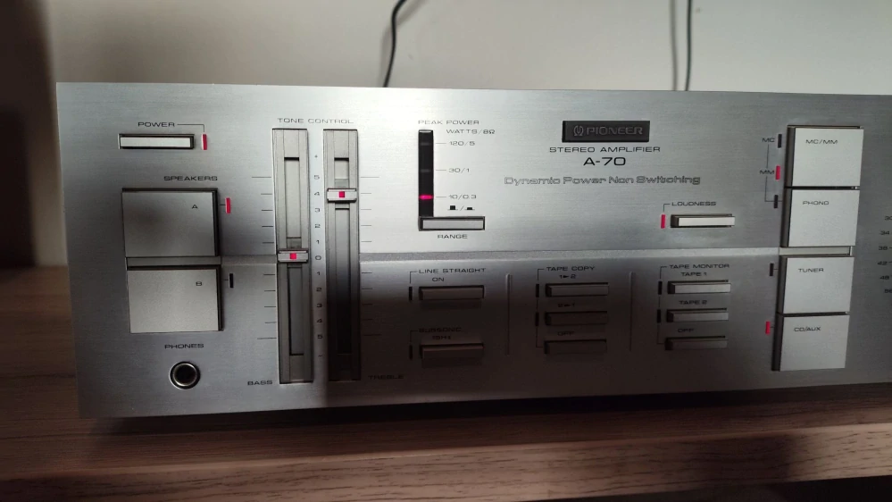 Pioneer A-70
