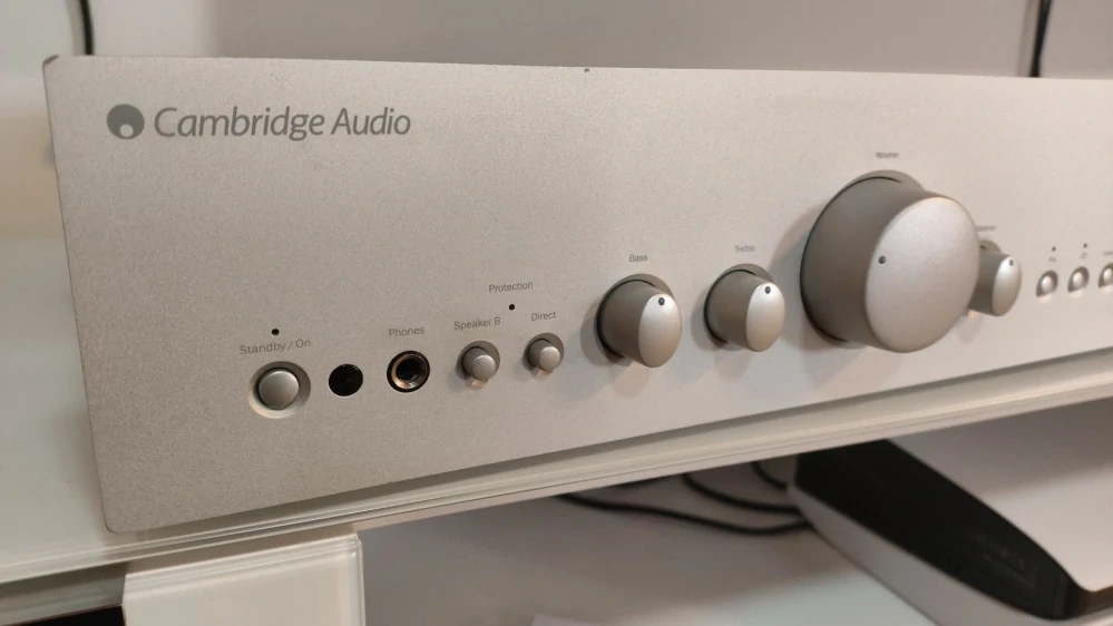 Cambridge Audio Azur 540A V2