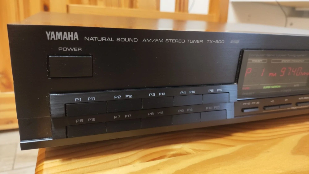 Yamaha TX-900