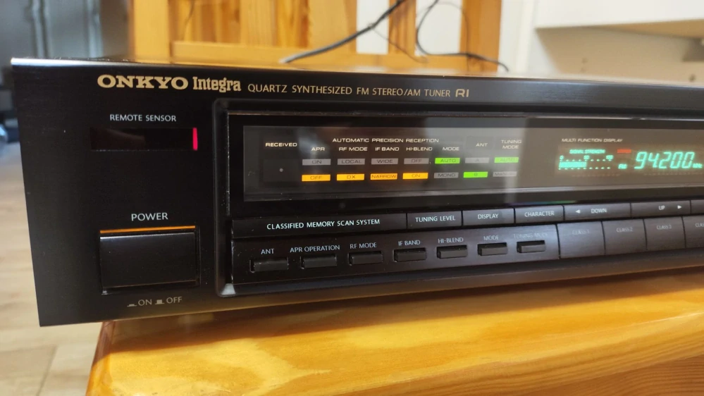 Onkyo Integra T-4670