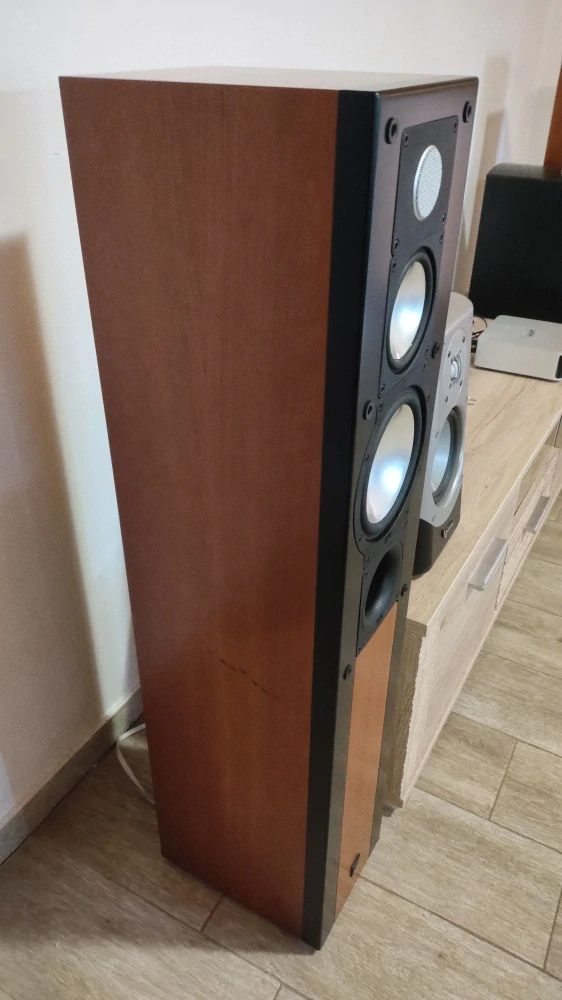 Elac CL 142