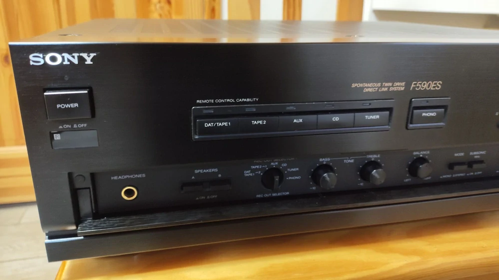 Sony TA-F590ES