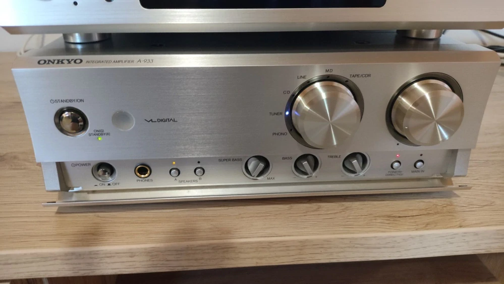 Onkyo INTEC 275 (A-933, C-733, T-433)