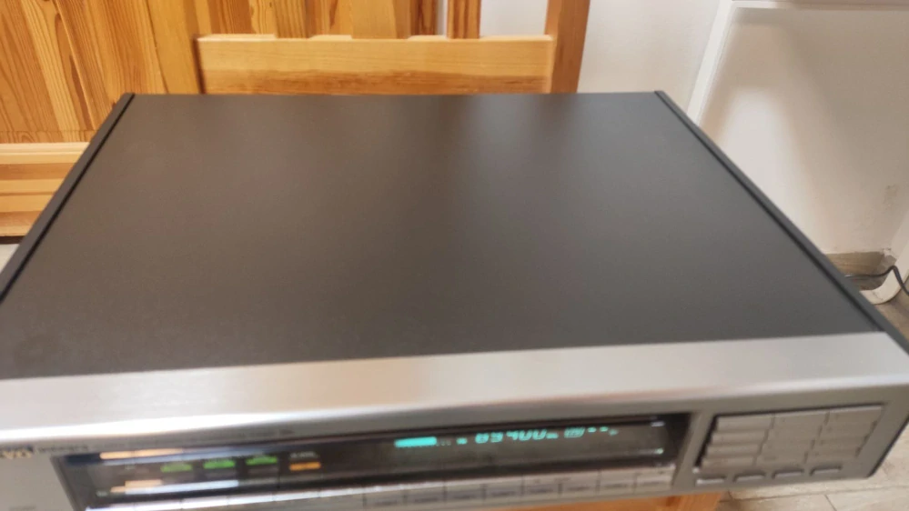 Onkyo Integra T-407