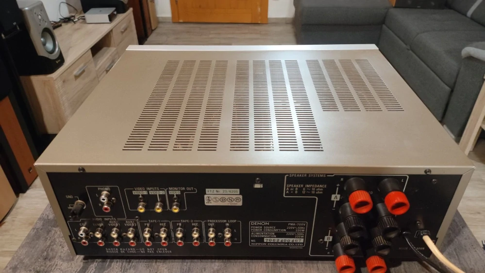Denon PMA-700V