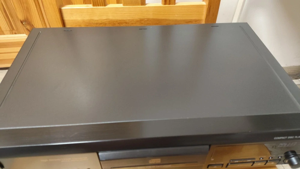 Sony CDP-XE700