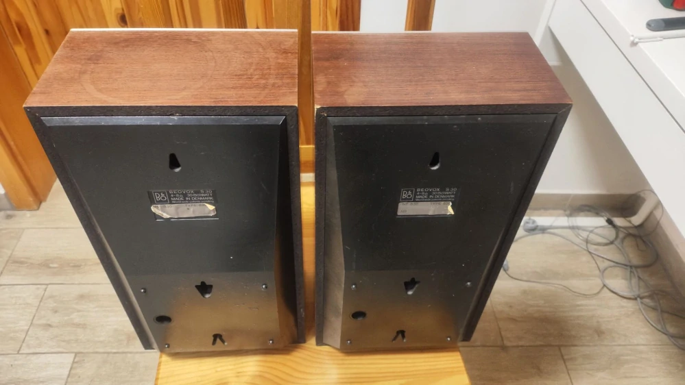 Bang & Olufsen Beovox S30