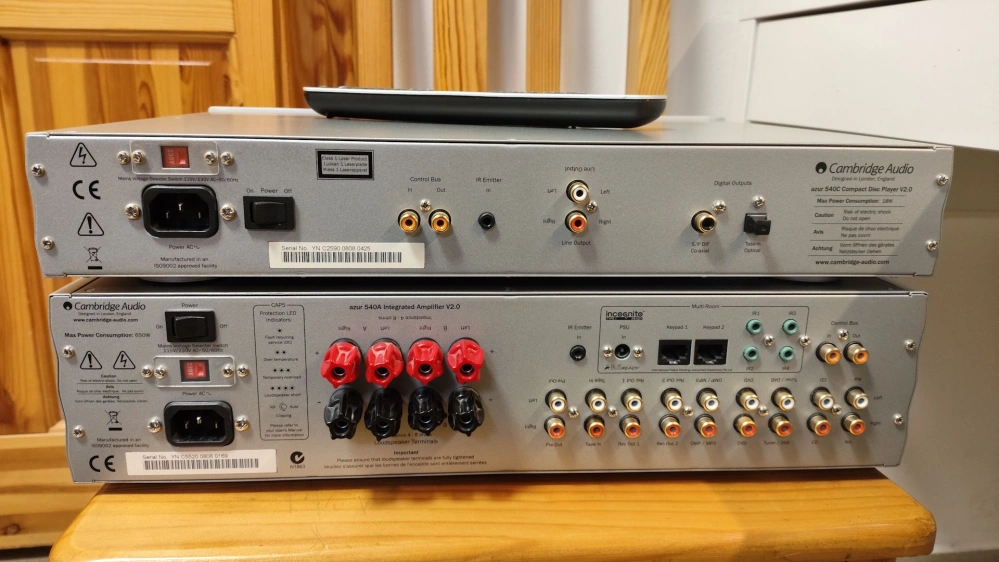 Cambridge Audio Azur 540A V2 + 540C V2