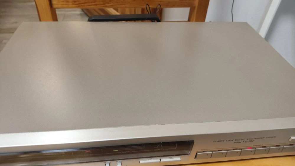 Denon TU-747