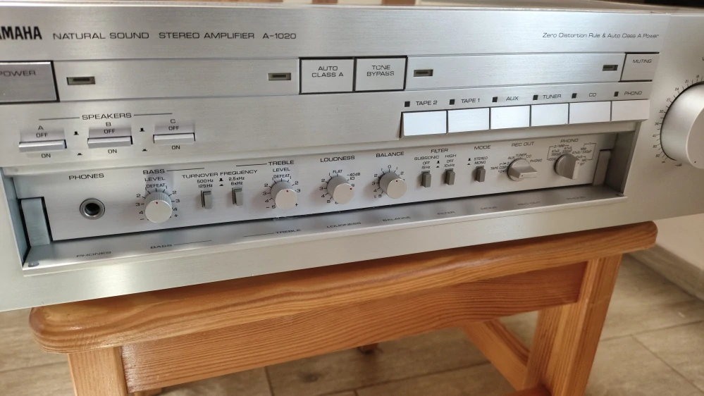 Yamaha A-1020