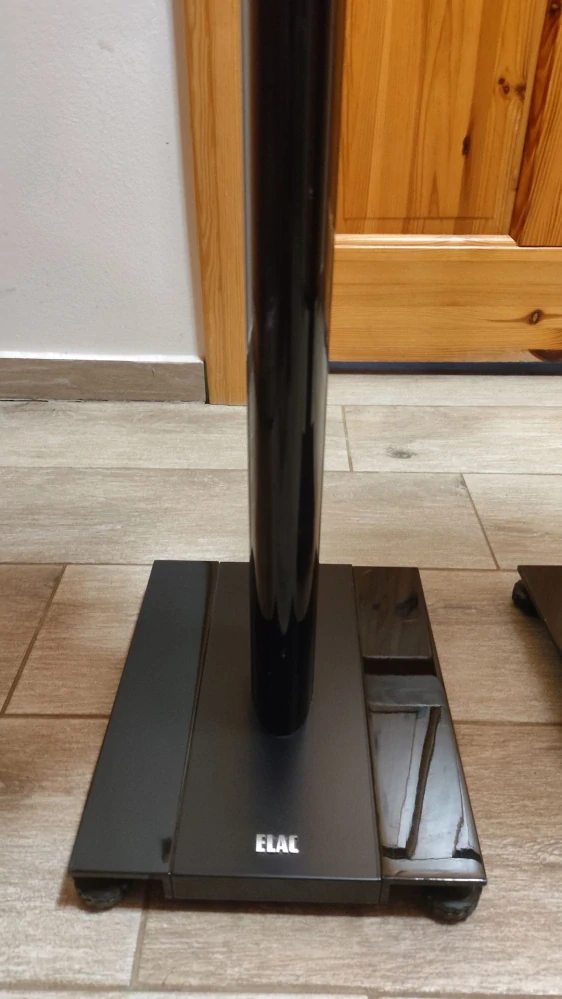 ELAC BS 203 Anniversary Edition (SW H) + originální stojany LS 70