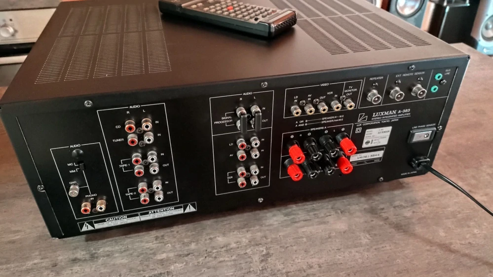 Luxman A-383