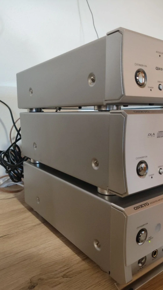 Onkyo INTEC 275 (A-933, C-733, T-433)