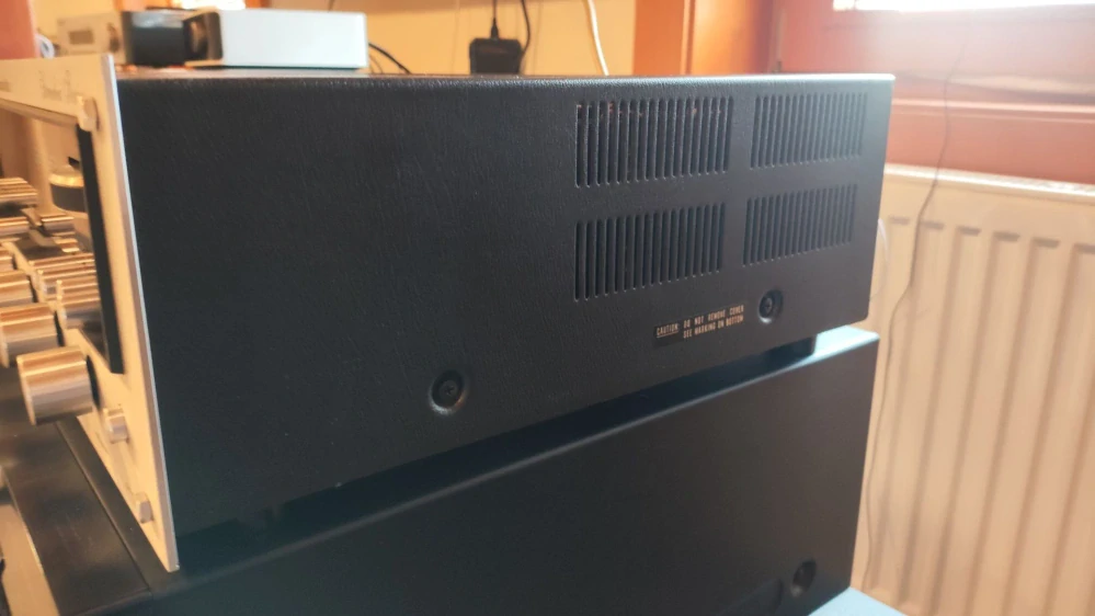 Marantz 2220B