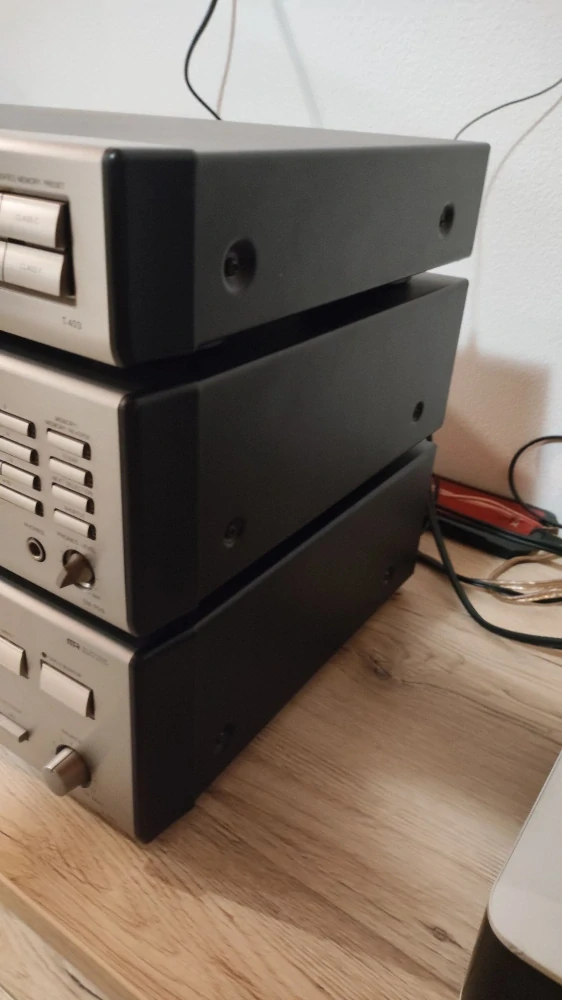 Onkyo (Zesilovač A-803, CD DX-703, Tuner T-403)