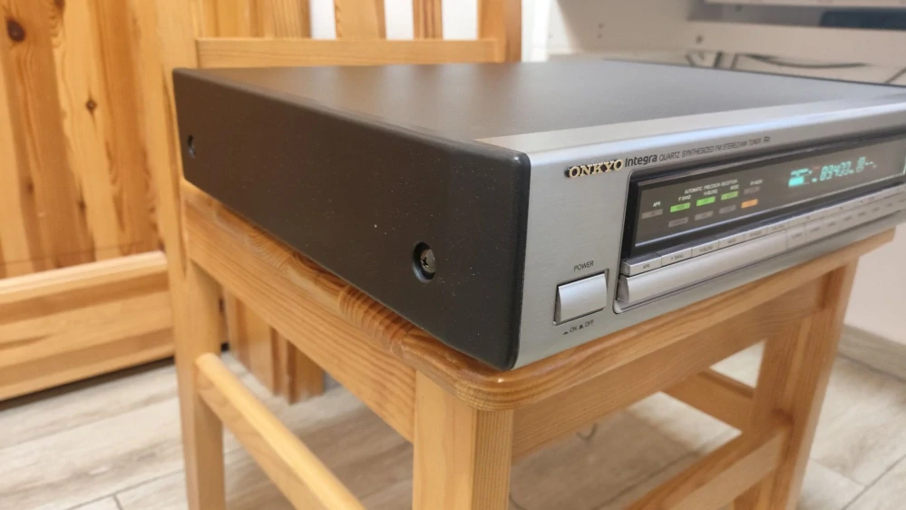 Onkyo Integra T-407